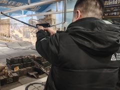 -都市枪神实弹射击俱乐部