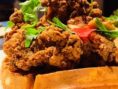 炸鸡华夫饼-Brut Eatery悦璞食堂(建国东路店)