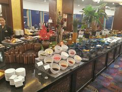 自助取餐区-东方豪景花园酒店·怡景旋转餐厅