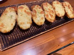 烤芝士蒜香面包-hallch 好吃餐厅(全运村中央广场店)