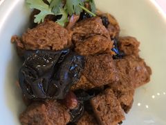 -侬佳蒸菜馆(听潮店)
