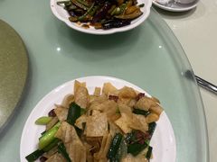 大蒜炒豆丝-旅宁大酒店