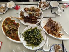 -覃记海鲜美食餐厅