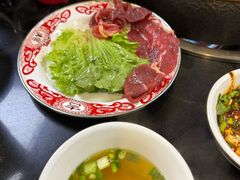 -乳仔牛牦牛汤锅 烤羊排(松潘古城店)