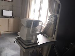 -罗伯特眼镜·蔡司官方授权(罗湖国贸店)