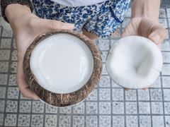 -椰爺爺·椰子冻砵仔糕