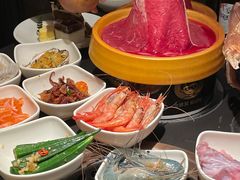 -钱小奴海鲜自助黑金店(杭州滨江龙湖店)