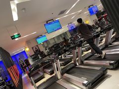 -诺伯曼·运动会馆(新梦店)