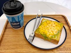 -LAVAZZA 拉瓦萨咖啡(北外滩来福士店)