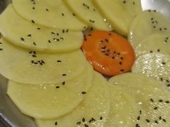 -山野的朋友露营炭火烤肉