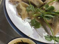 -墨脱石锅椰子鸡•香草鸭•东山羊(大东海店)