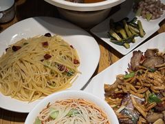 -小三峡食府(西五路店)