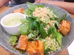 煎三文鱼牛油果色拉-Wagas沃歌斯(太古汇店)