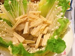 -霄汉牛三鲜湖北砂锅菜(万松园2店)
