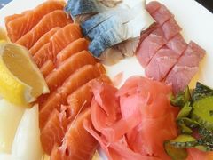 -大中华希尔顿酒店-念自助餐·嗨啤·小龙虾
