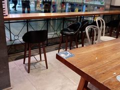 -巴黎贝甜(大宁国际商业广场店)