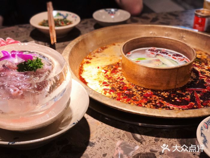 小龙坎老火锅图片