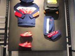 -adidas(滔搏朝阳大悦城店)