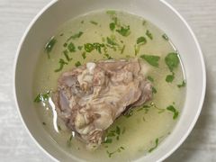 骨头汤-周震馄饨