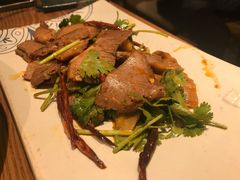 手撕美人椒拌牛肉-云海肴云南菜(正大广场店)