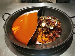 -鹿鸣山草本茶香火锅(园西路店)