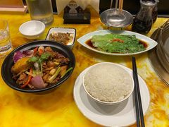 -领鲜天下·焗海鲜·花胶鸡(天目里店)
