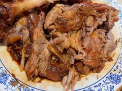 -老天桥酱肉烧饼夹肘子(天桥店)