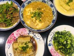 -鲸育宝宝月嫂(徐汇店)