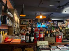 -SISTERS BAR RESTAURANT川意酒馆(嘉善老市H楼店)
