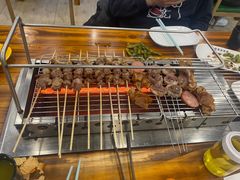 -哈尔滨小酒馆·鲜肉现穿自助烧烤(康新花园店)