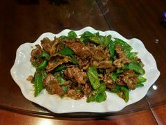 当地尖椒炒牛肉-金正源煎鱼馆