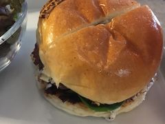 鹅肝牛肉汉堡-Cooking Man(中懋天地店)