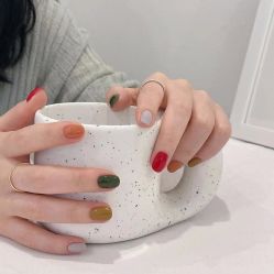-悦指间美甲美睫