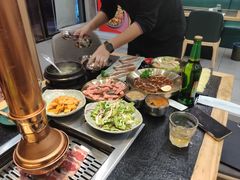 -臻牛烤肉