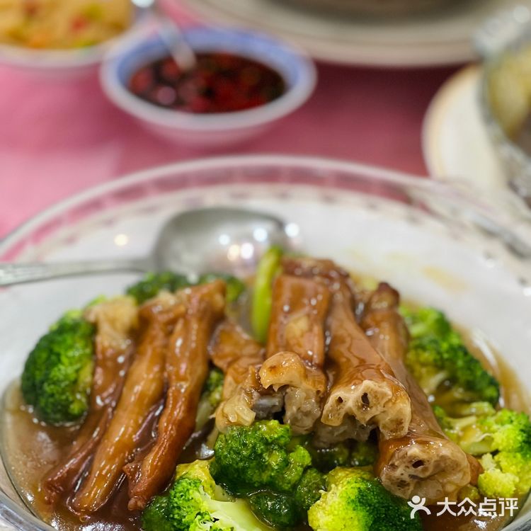 澳门探店｜鱼翅界老店50年天九皇翅西南饭店