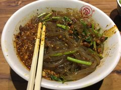 万记特色酸辣粉-万记麻辣烫国展总店