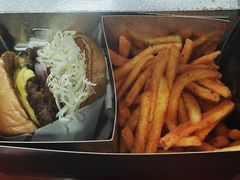 -TRIPS BURGER(大钟寺店)