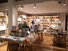 -猫的天空之城概念书店(苏州平江店)
