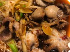爆炒八爪鱼-臻鲜燕海鲜融合餐厅(金陵style店)