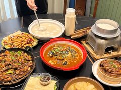 -鱼头泡饭·湖北菜·非物质文化遗产(岳家嘴总店)