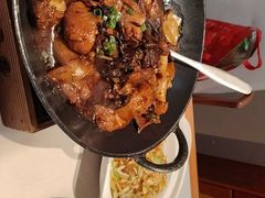 铁锅榛蘑小笨鸡-孙家外婆•长春地标美食新名片(红旗街万达店)