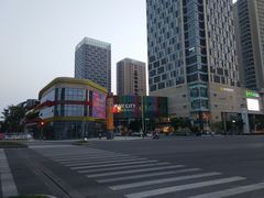 -圆融购物中心(南天成路店)