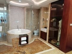-绍兴鉴湖君澜大酒店