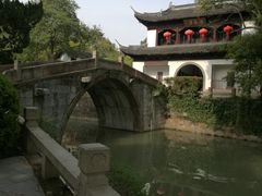 -汇龙潭