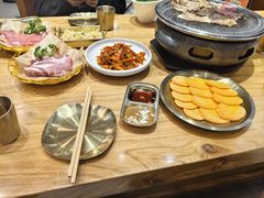 -青瓦餐厅·生鱼片·韩园烤肉(西塔店)