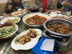 -湖南人家湘菜馆(镇江路店)