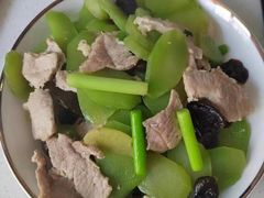 -乐禧母婴全自营月嫂(宝山店)