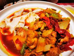 伊犁辣皮子烩大盘鸡-西贝(宝乐汇店)