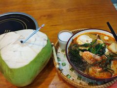 -老何家后安粉·糟粕醋海鲜火锅(三亚湾椰梦长廊店)