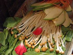 -老牌坊云南鱼豆花火锅(哈西万达店)